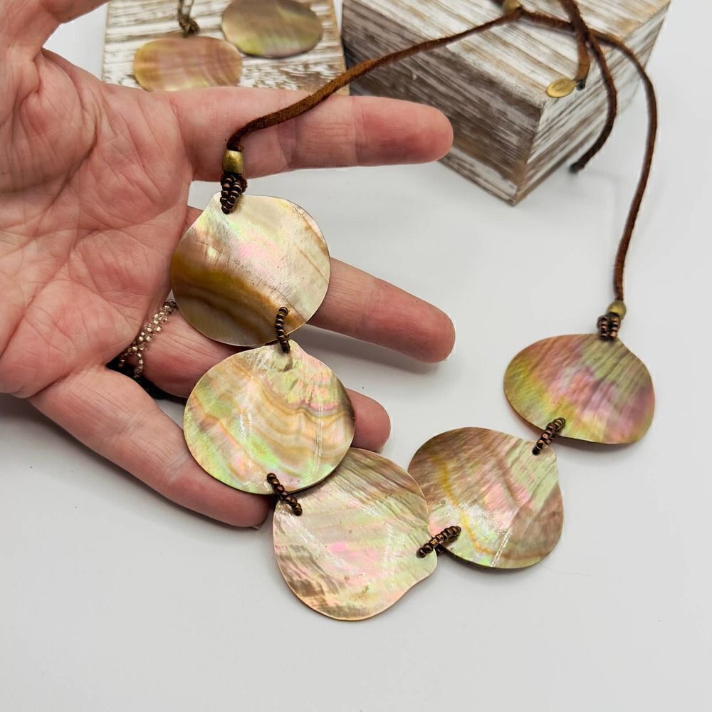 Vintage Cookie Lee Shell Disc Necklace Set - Picture 4 of 6